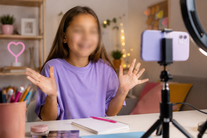 Influenciadores mirins e os riscos jurídicos que as escolas não podem ignorar
