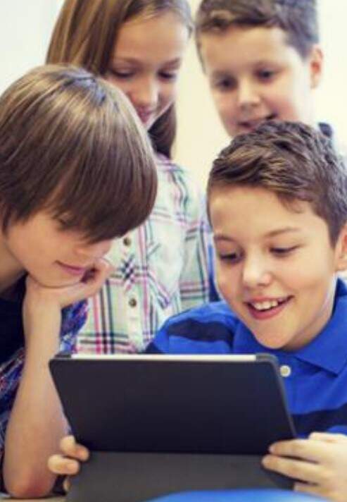 Como escolher a escola perfeita para o seu filho não sofrer cyberbullying